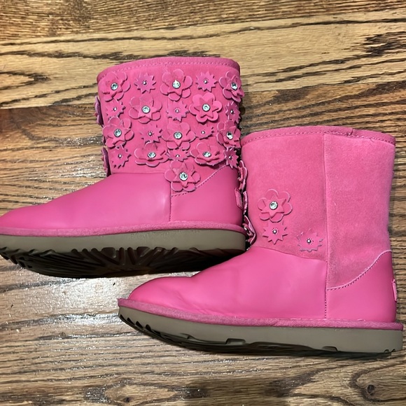 UGG Australia Classic Short II Pink Petal Pull-On Suede Leather Boots Size 3 - Picture 5 of 10